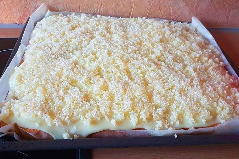 Wattekuchen mit Vanillepudding, extreme Suchtpotenzial! – REZEPTE UND ...