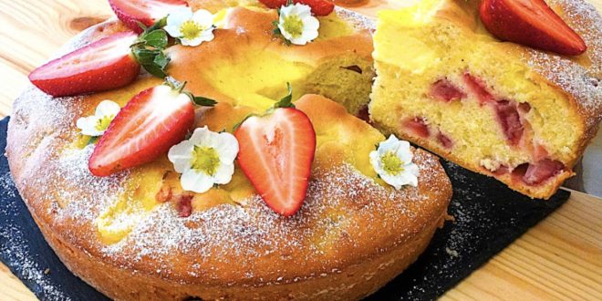 Erdbeer Pudding Biskuitkuchen – REZEPTE UND BACKEN