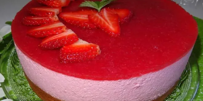 Erdbeermousse Torte – REZEPTE UND BACKEN