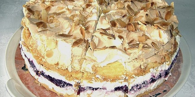 Omas Wolkentorte – REZEPTE UND BACKEN Omas Wolkentorte – REZEPTE UND BACKEN