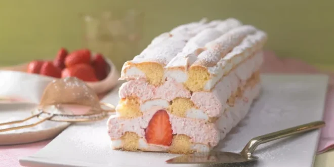 ERDBEER KARDINALSCHNITTE – REZEPTE UND BACKEN